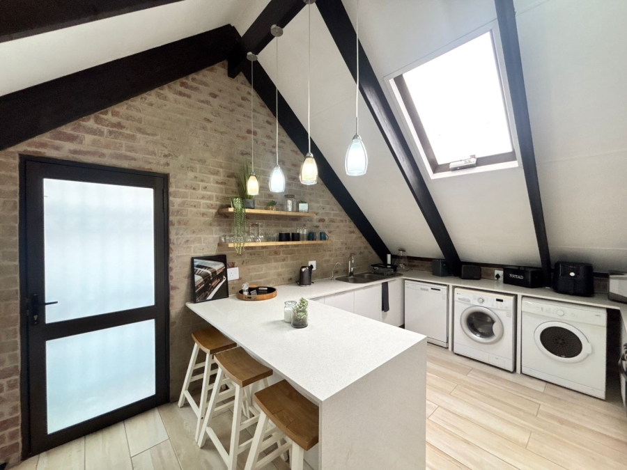 5 Bedroom Property for Sale in Grimbeeck Park North West